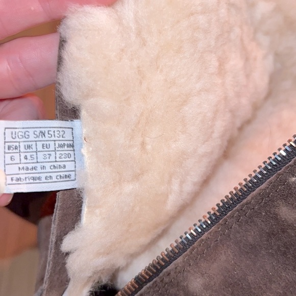 🌟HOST PICK UGG Cargo III Tall Brown Suede Shearling Boots | Size 37 / 6(fits 7) - Picture 6 of 16